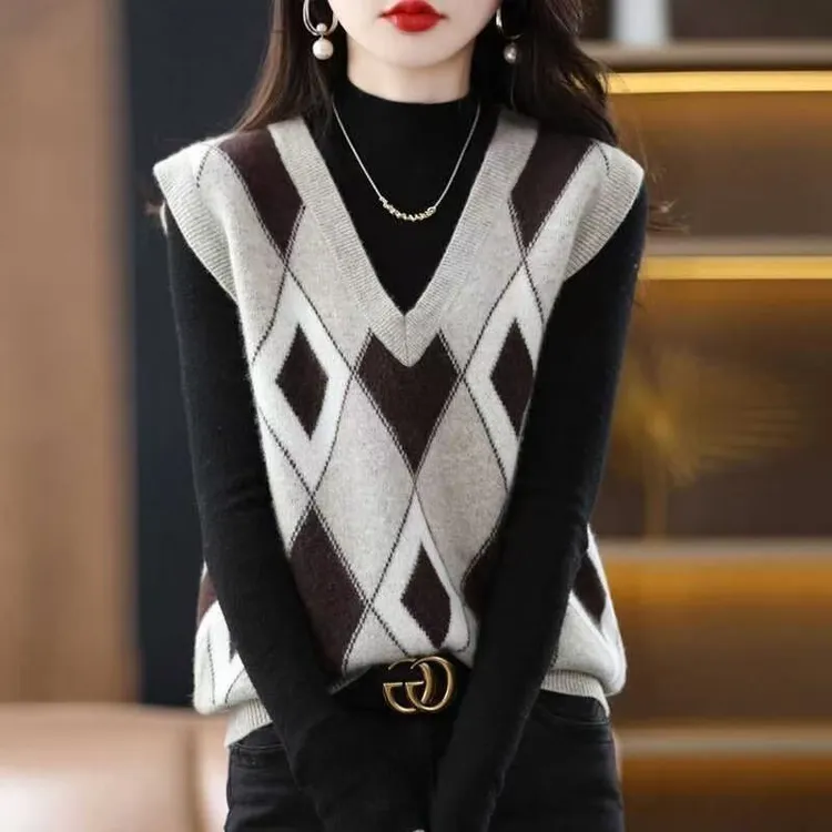 品牌折扣女装专柜撤柜正品针织马甲背心女秋外穿百搭马夹V领毛衣