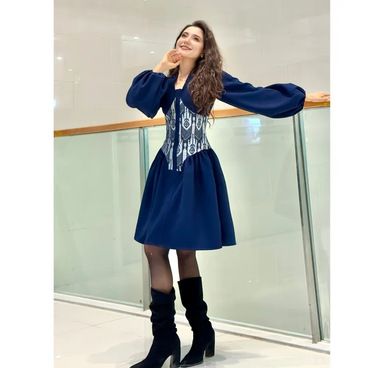 新款深蓝色民族风长袖连衣裙