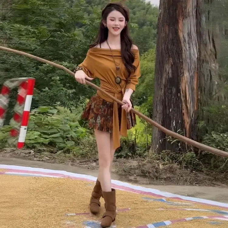 网红爆款洋气女装2025早秋新款显瘦绑带一字肩上衣半身裙子两件套