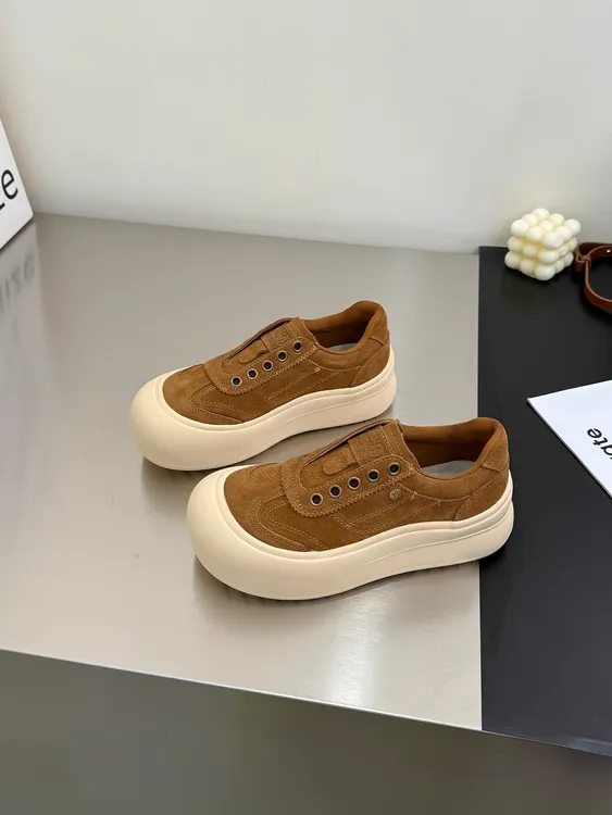 软皮复古厚底一脚蹬休闲板鞋女2025秋季新款娃娃头两穿气眼懒人鞋