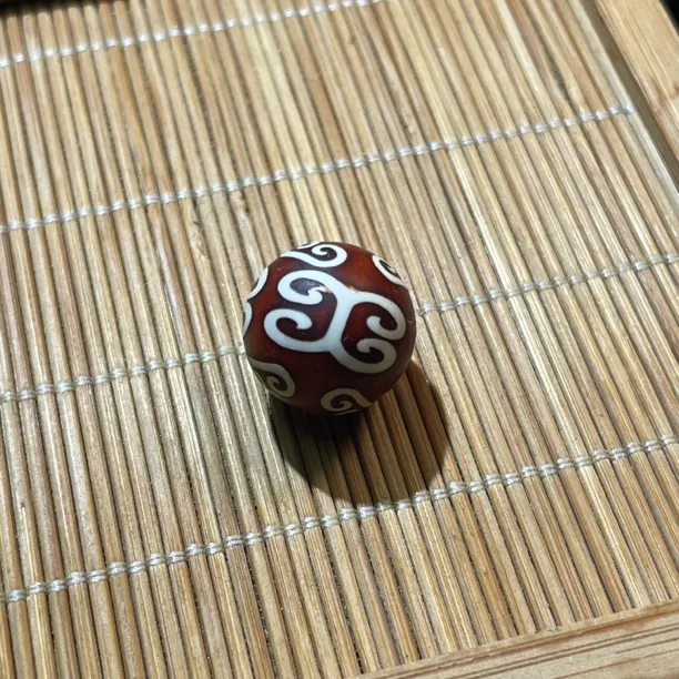 玛瑙圆珠尺寸约16mm回纹珠