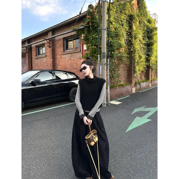 老钱风高领马甲修身显瘦T恤两件套+百搭牛仔显瘦阔腿裤女  9501#