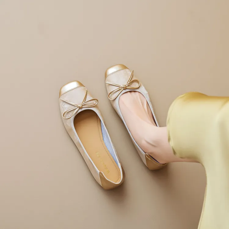 方头单鞋软底不累脚一脚蹬蛋卷大码瓢鞋女夏季舒适豆豆鞋芭蕾鞋