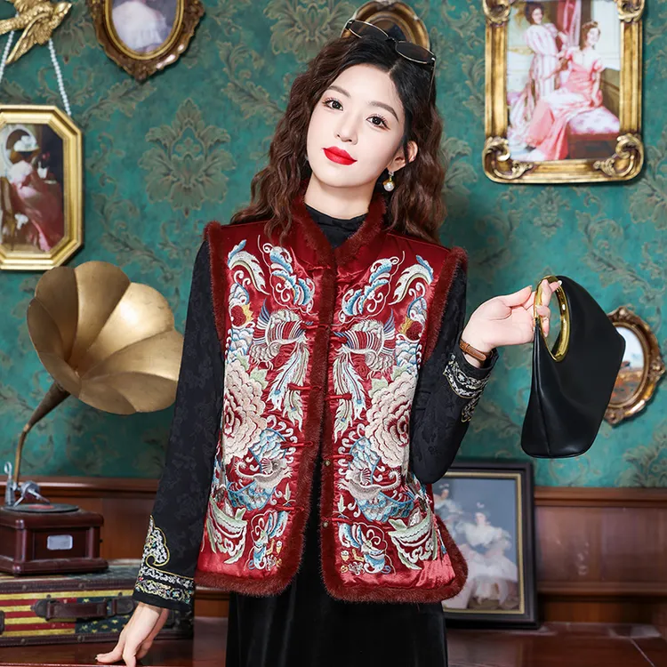 新款加棉加厚秋冬马甲中式国风复古民族盘扣坎肩重工背心刺绣外套