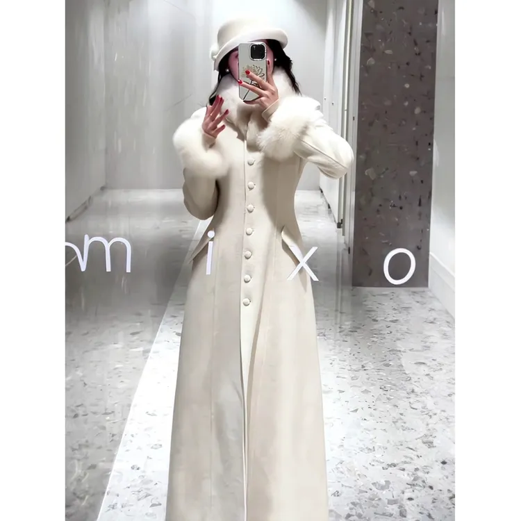 千金高级米白色呢子大衣女士冬季新款中长款时尚气质保暖毛呢外套