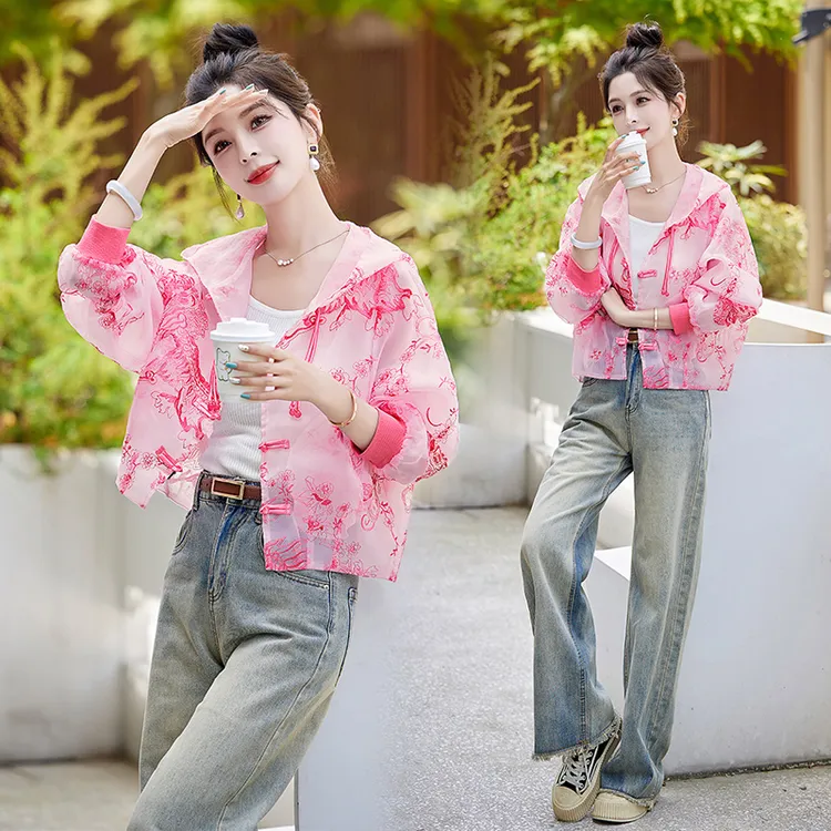 新中式风防晒衣女夏季2025年新款薄款刺绣宽松防晒服连帽短外套