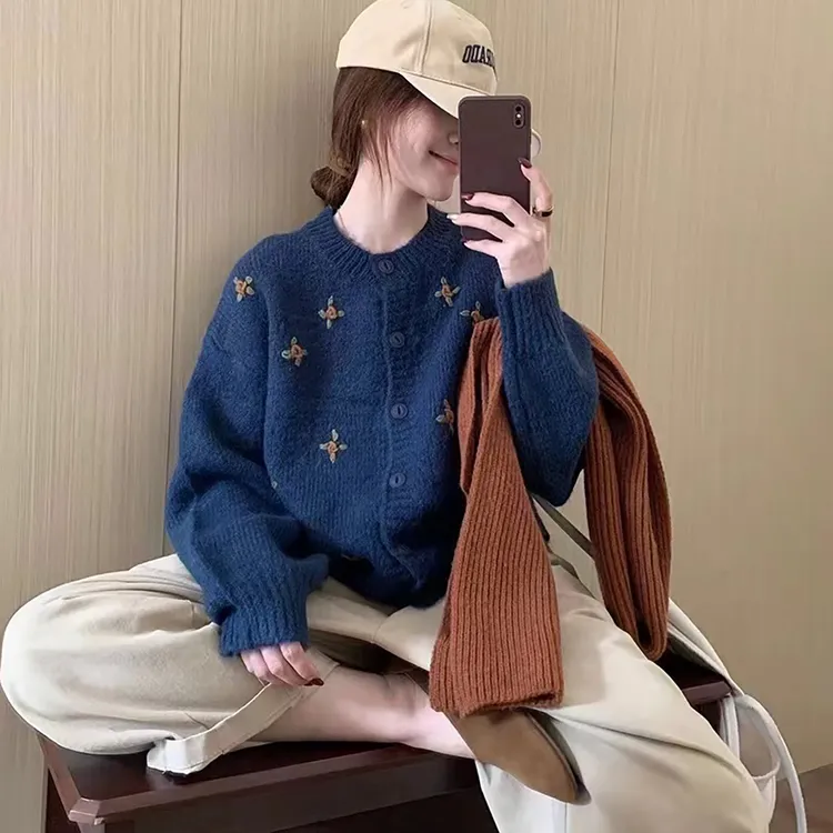 手工绣花针织开衫上衣2024冬季新款韩系穿搭慵懒风软糯毛衣女外套