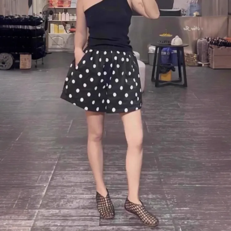 2025夏季薄款松紧高腰显瘦休闲短裤大码百搭波点印花a字阔腿裤子