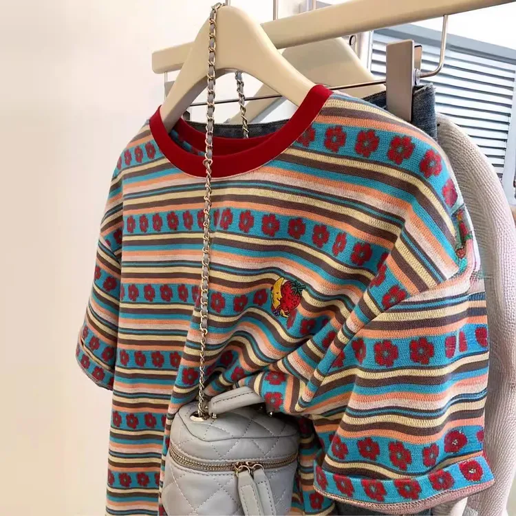 2025新款刺绣夏季特大码240斤胖MM撞色多巴胺短袖t恤女代发