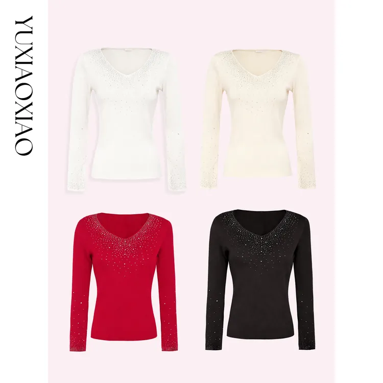 余潇潇【贴心暖意】轻奢时尚百搭羊毛混纺经典烫钻V领修身打底衫