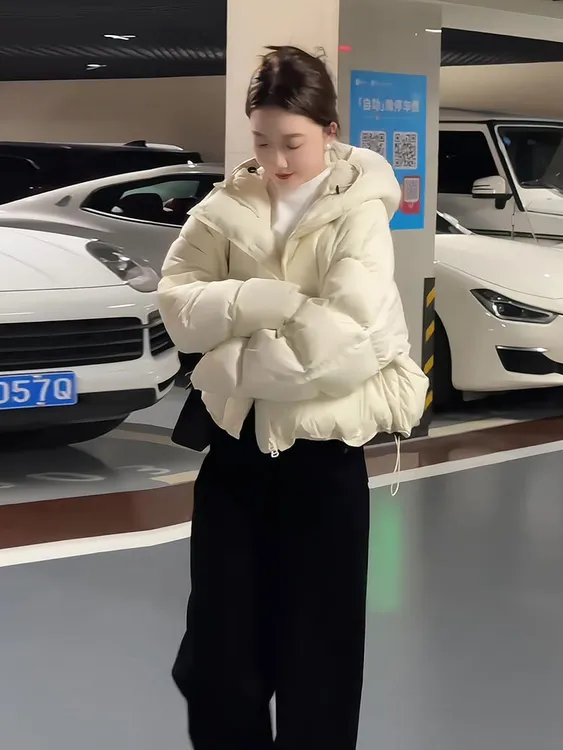 短款连帽羽绒棉衣2025冬季新款时尚设计感宽松加厚保暖棉服外套女