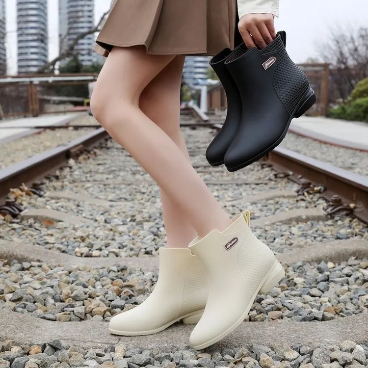 雨鞋女款加绒雨靴女中跟防滑水鞋时尚韩版短筒女士防水鞋工作胶鞋