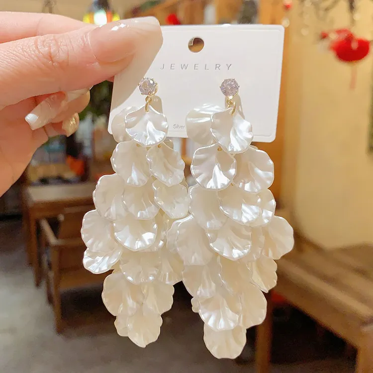 铜合金亚克力耳饰 大气夸张长款花瓣流苏耳环高级感气质网红耳钉