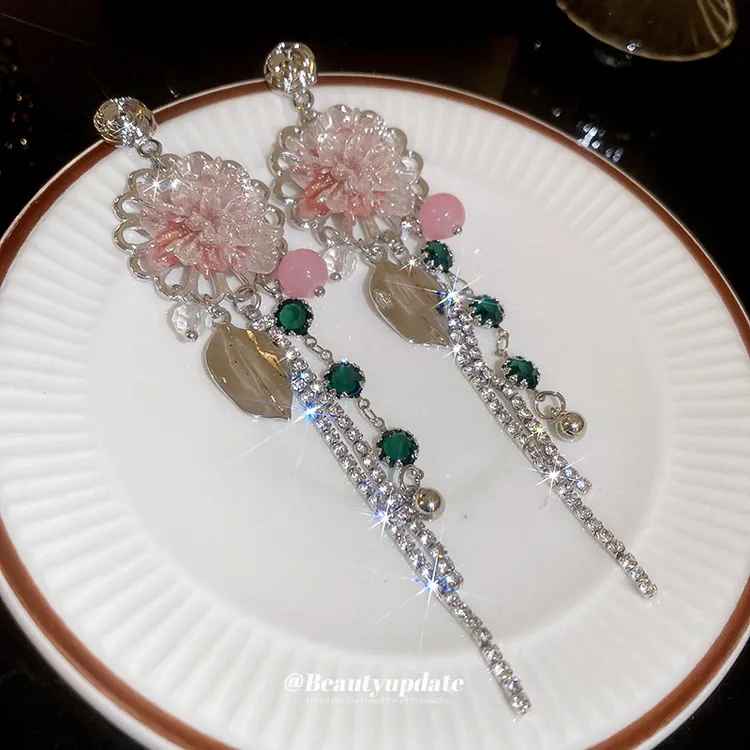 BY银针公主风清透人造小众款花朵耳环华丽高级感耳钉小众时尚耳饰