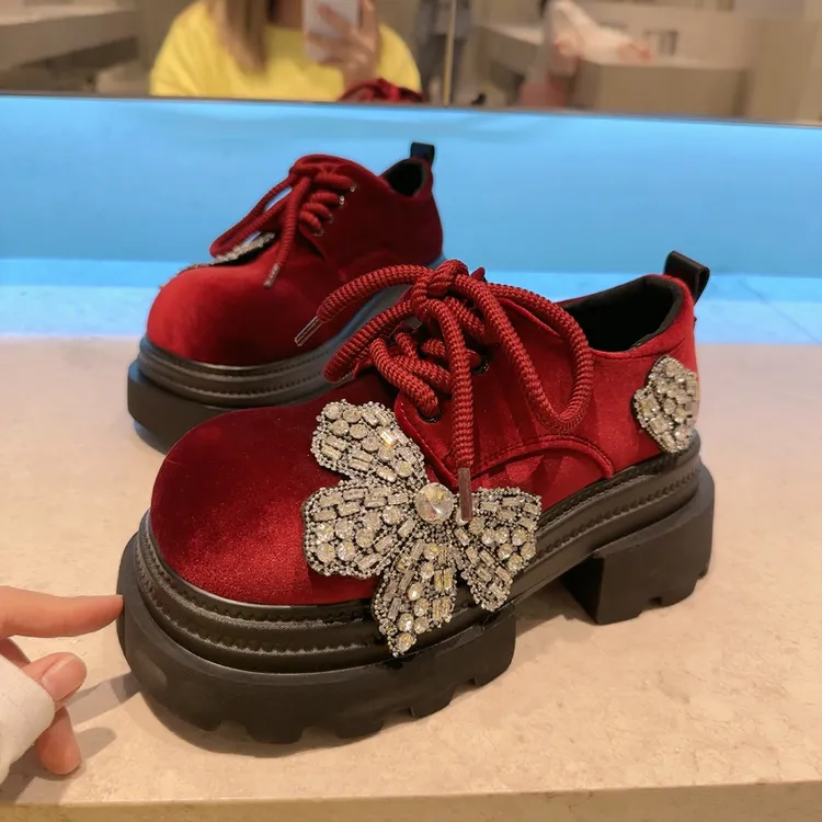 欧货重工蝴蝶水钻厚底乐福鞋女大头百搭休闲小皮鞋金丝绒松糕鞋潮