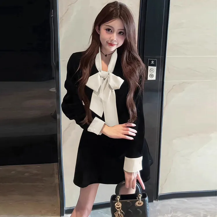 小香风蝴蝶结连衣裙女收腰显瘦气质法式内搭赫本风时尚短款小黑裙