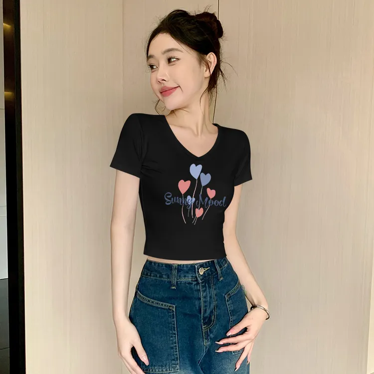 黑色短款洋气上衣女V领短袖t恤2025新款夏高腰设计感露肚脐装纯欲