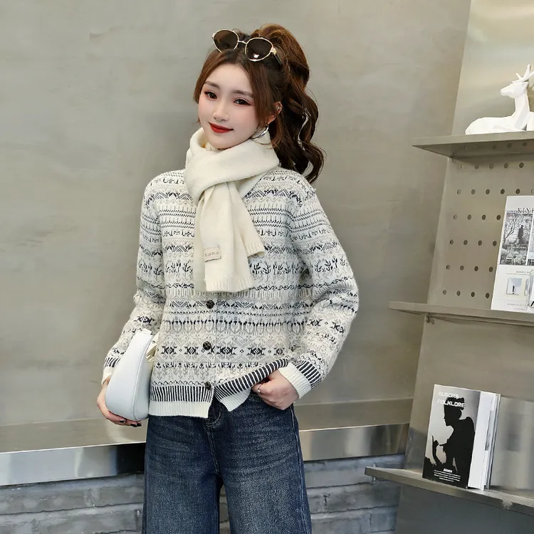 常规提花女针织长袖圆领毛针织开衫韩版宽松洋气费尔岛小个子毛衣
