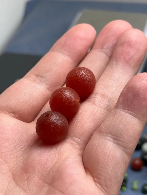 老甘南玛瑙圆珠13➕mm多样发其中一颗