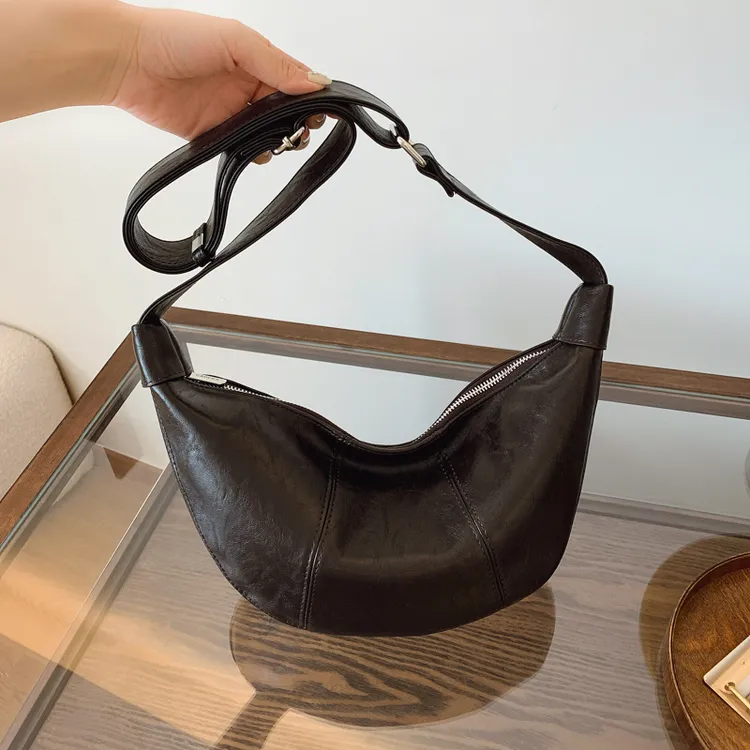 【慵懒日常】女士软皮包包通勤包百搭慵懒风纯色单肩斜挎便捷休闲款