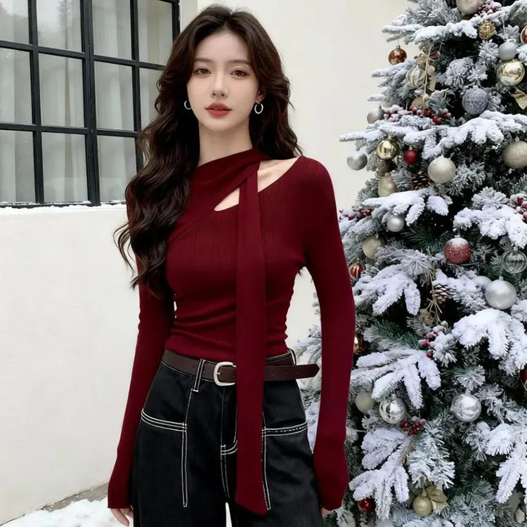 秋季独特超好看单穿上衣法式小众设计感洋气减龄通勤风纯色针织衫