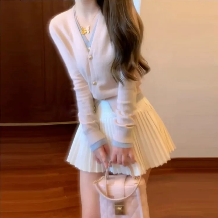 小香风粉色v领假两件针织开衫女春秋外穿小个子短款毛衣内搭上衣