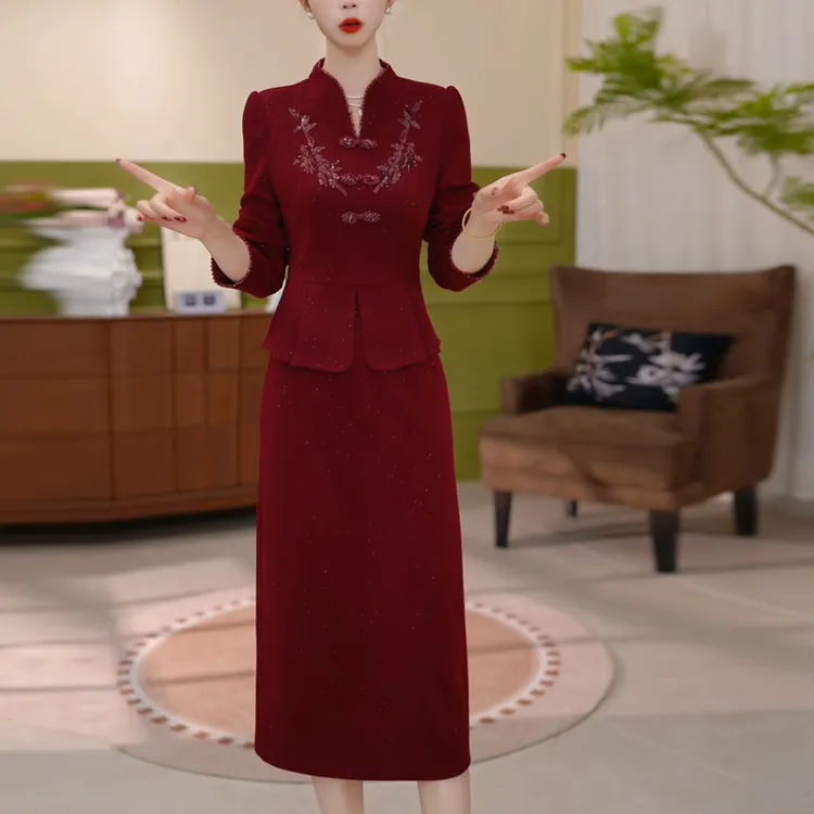 中式气质高档假俩件连衣裙2025秋冬季新款修身显瘦加厚中长款裙子