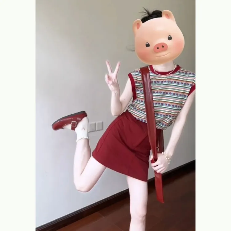 2025新款夏天独特绝美高级感大方得体穿搭条纹上衣红色半身裙套装