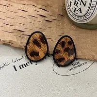 铜合金耳饰 【千禧辣妹】几何豹纹复古欧美圆脸洋气时髦耳钉 A24