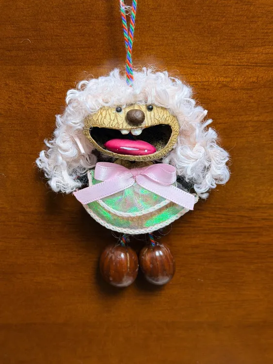 果壳风铃丑萌娃娃包挂车挂钥匙扣创意挂饰可爱果壳挂件