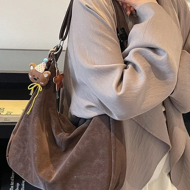 跨境女包2025新款复古通勤百搭时尚小众大容量休闲单肩斜挎包