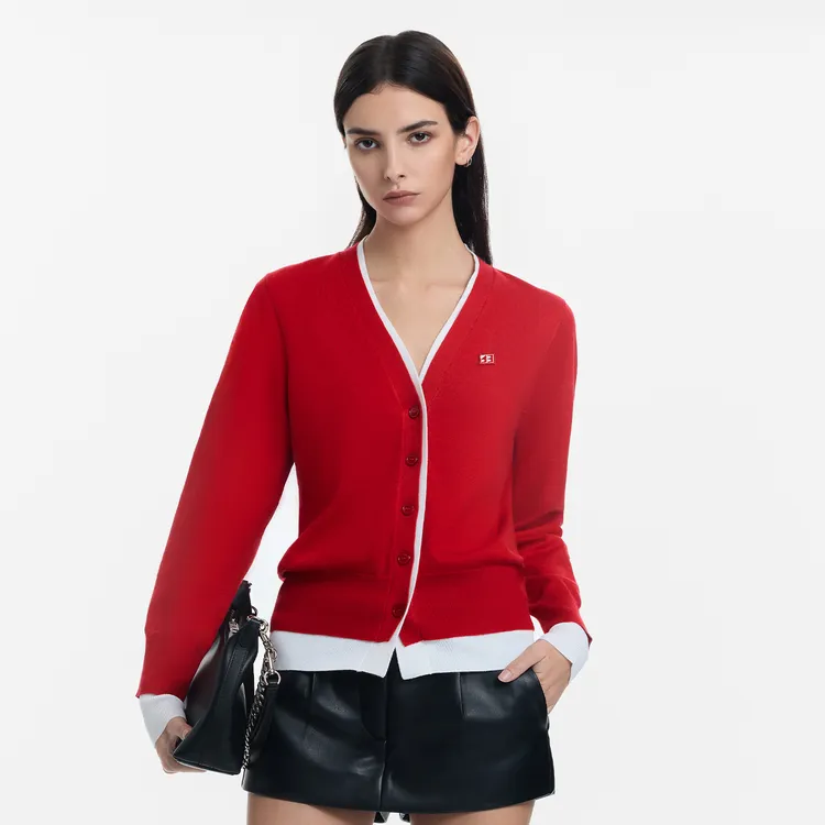 CALLED BACK【张艺凡同款】时尚简约休闲V领针织开衫毛衣