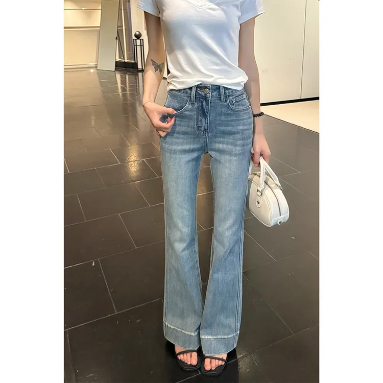 牛仔裤女显瘦中高腰弹力微喇牛仔长裤复古水洗修身百搭8361