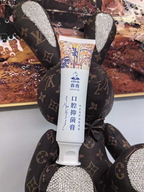 成人口腔抑菌牙膏