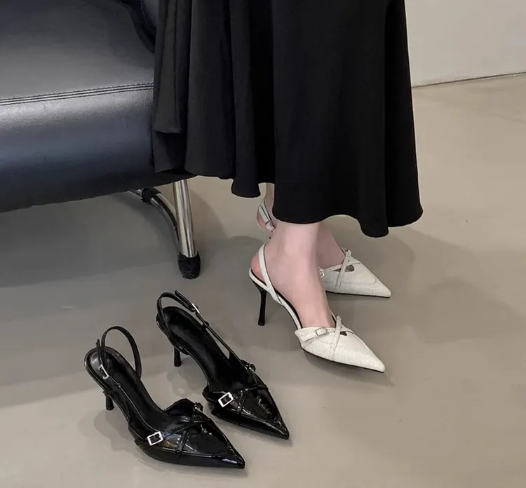 春夏新品米白色高跟鞋女尖头穆勒鞋细跟包头凉鞋仙女风单鞋配裙子