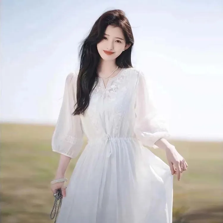 刺绣连衣裙夏季2025新款高级感紫风铃气质宽松茶歇中长款裙子A337