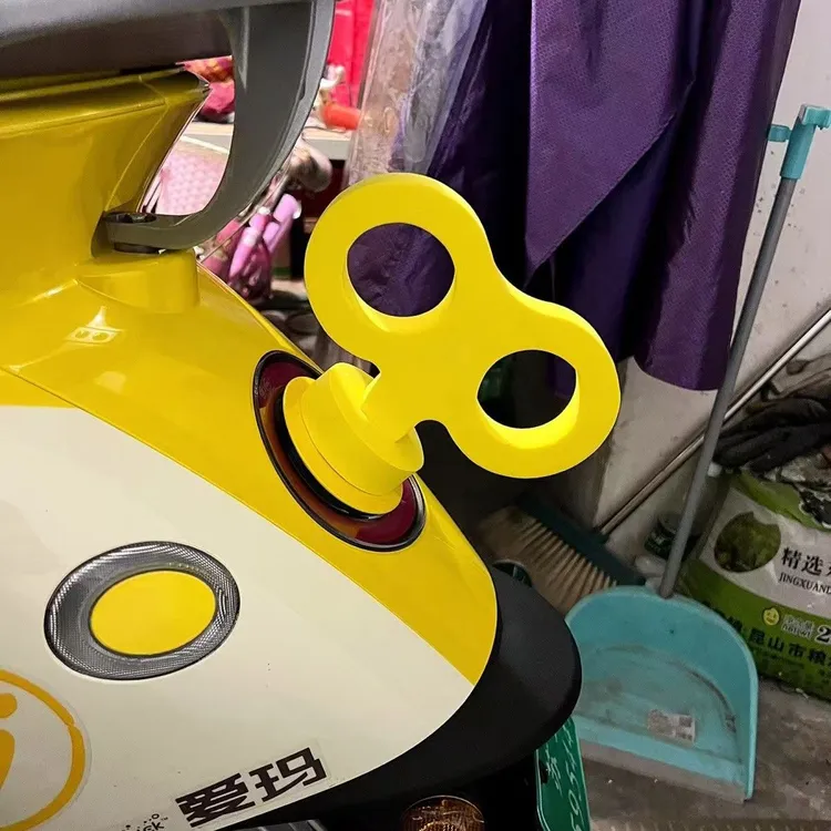 电动车个性改装卡通车身可爱装饰蝴蝶结发条爱玛电瓶车尾部摆件贴