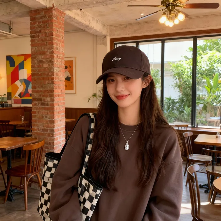 25年秋冬韩系刺绣棒球帽Lucy遮阳帽子女防晒多巴胺显脸小鸭舌帽