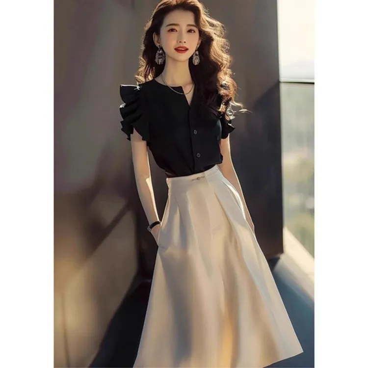 今年流行漂亮套装裙女2024新款夏季轻奢高级感气质黑色衬衫两件套