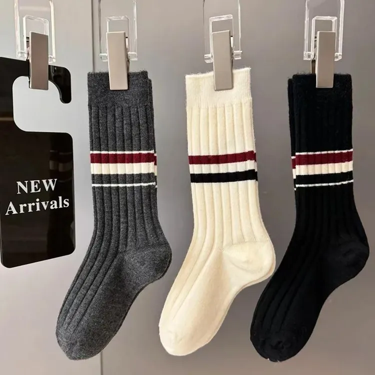 羊毛袜子女秋冬季中筒袜加绒加厚保暖堆堆袜配鲨鱼裤袜子条纹潮袜