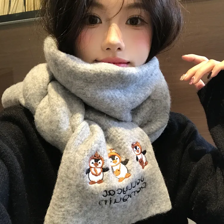 可爱小企鹅刺绣毛绒针织围巾女秋冬韩系保暖加厚防寒护颈学生围脖