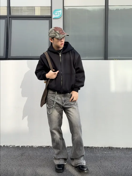 'Bootcut'直筒微喇洗水做旧美式百搭猫须牛仔裤obsydian