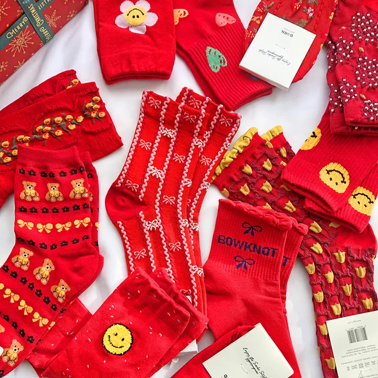 韩国2026新款新年红袜女士本命年大红袜子中筒喜庆结婚正红长棉袜