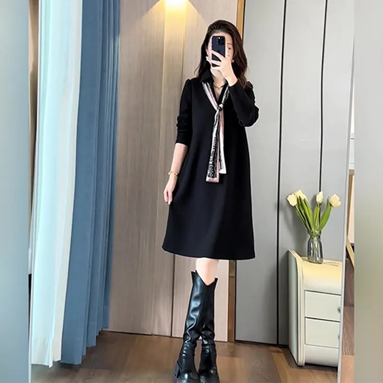 大码黑色连衣裙女秋季新款欧货宽松中长裙子遮肉显瘦百搭打底裙