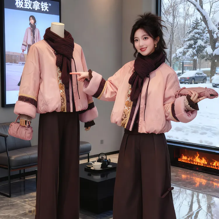 霖优法式可甜可盐炸街两件套女新中式粉色棉服外套高腰气质休闲裤