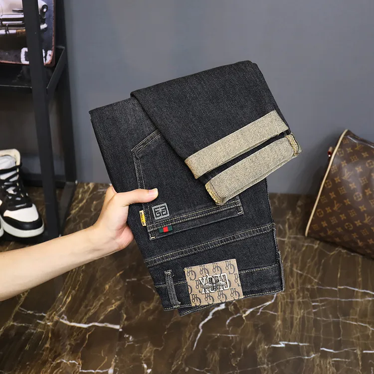 2025春秋男士牛仔裤百搭款修身不紧身带弹力男裤简约时尚小直筒裤