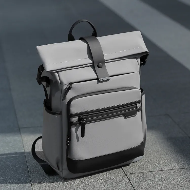 可扩容双肩包男士商务通勤包盖式电脑包轻便休闲背包护脊透气包袋