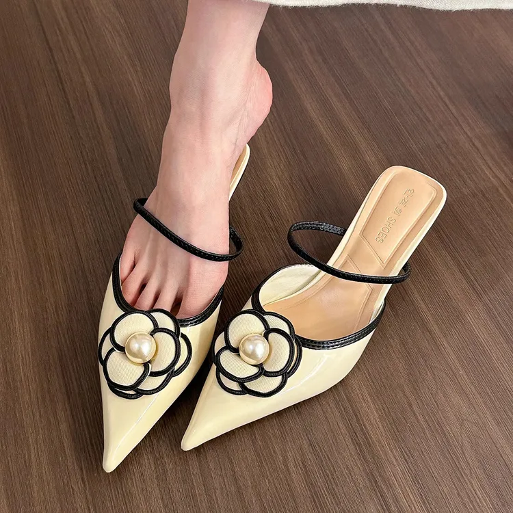 【啄木鸟正品】小香风山茶花尖头拖鞋女拼色花朵凉鞋夏季细跟穆勒鞋