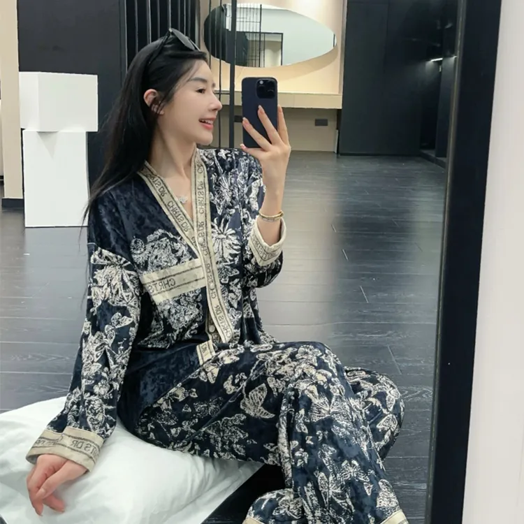 睡衣女秋冬款金丝绒钻绒黑金蝴蝶轻奢高级感显瘦大码保暖家居服