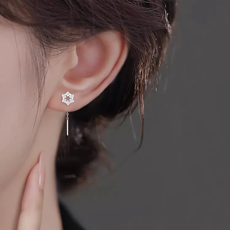 足银耳饰 雪花耳环小众设计感轻奢精致耳钉2025冬季新款爆款耳饰